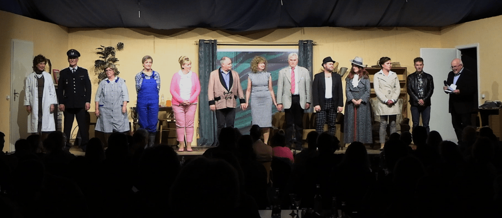 Mord im Pavillon: Die Borner begeistern mit Alec Coppels Klassiker 2024 - Archiv