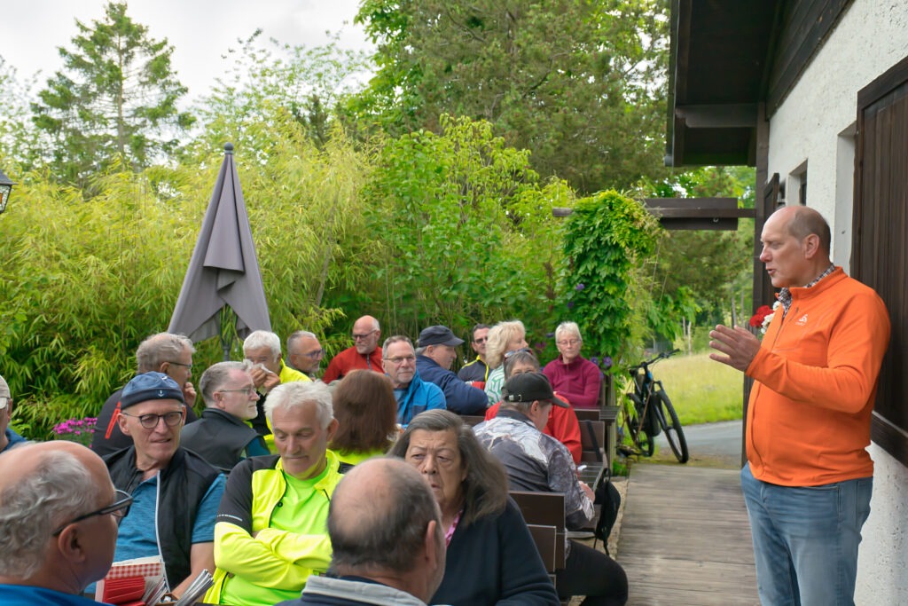 Gemeinschaft, Gespräch und Gestaltungsfreude: Sternfahrt vereint Heidenroder Radfahrer und die SPD.
