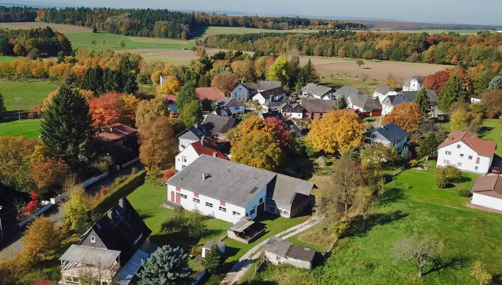 Martenroth Jubelt: Ein Dorf Feiert 775 Jahre Geschichte mit Backes-Brot und Fassbier!
